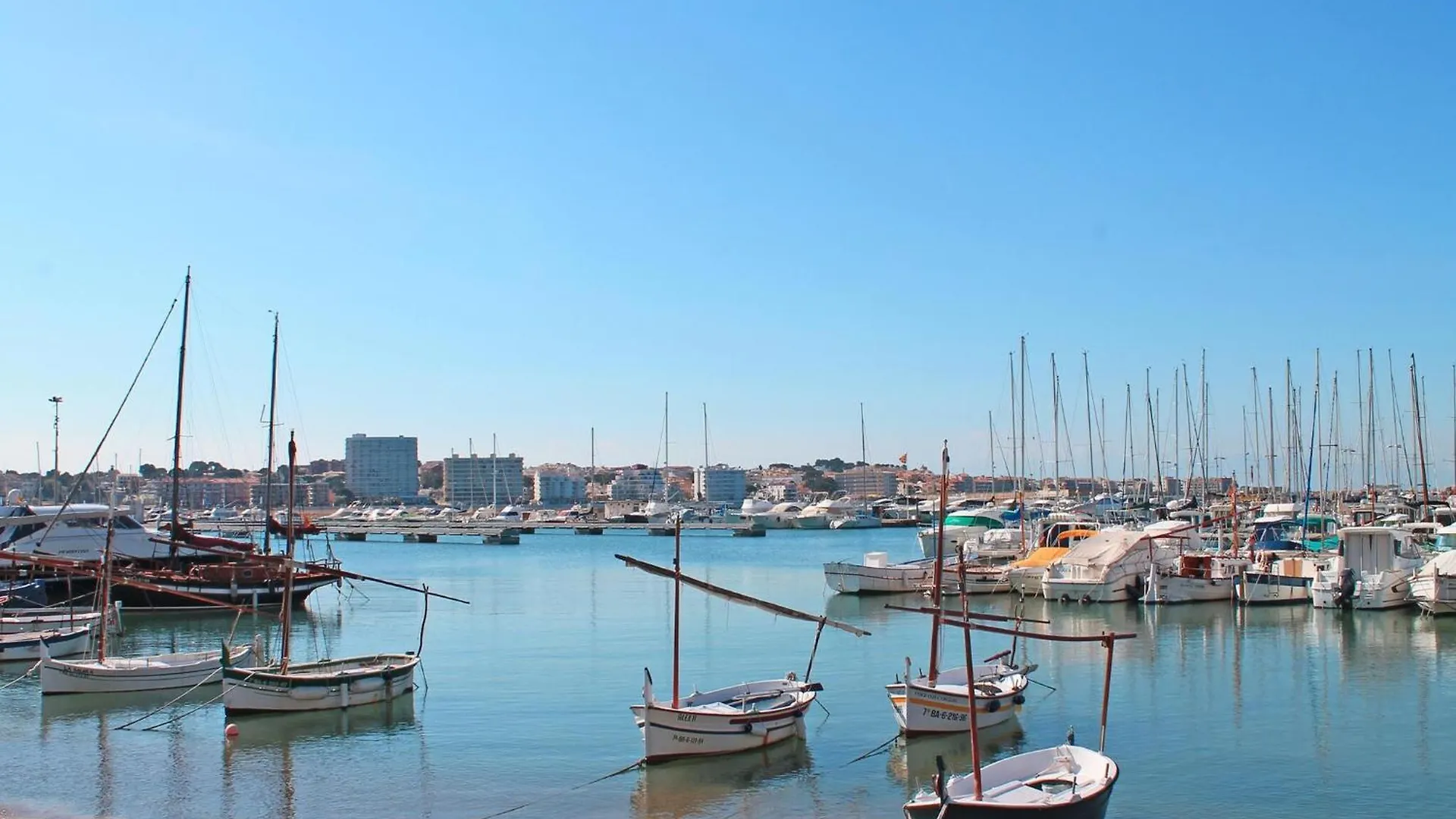 3 Bedroom Villa In L' Escala Spanien